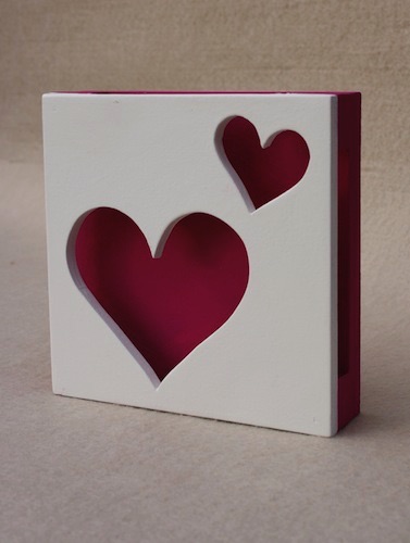 Small heart plaque dark pink